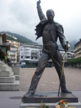 Памятник великому Ф. Меркури в Швейцарии (Монтрё)